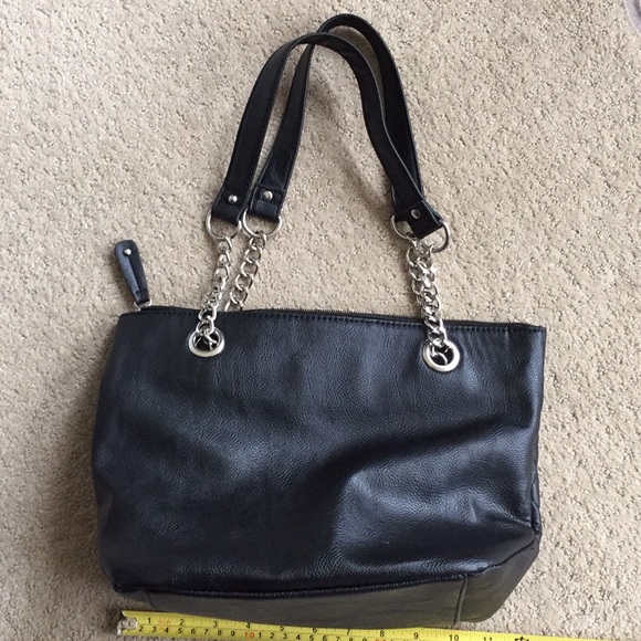 NINE WEST quilted shoulder bag - Picture 2 of 8